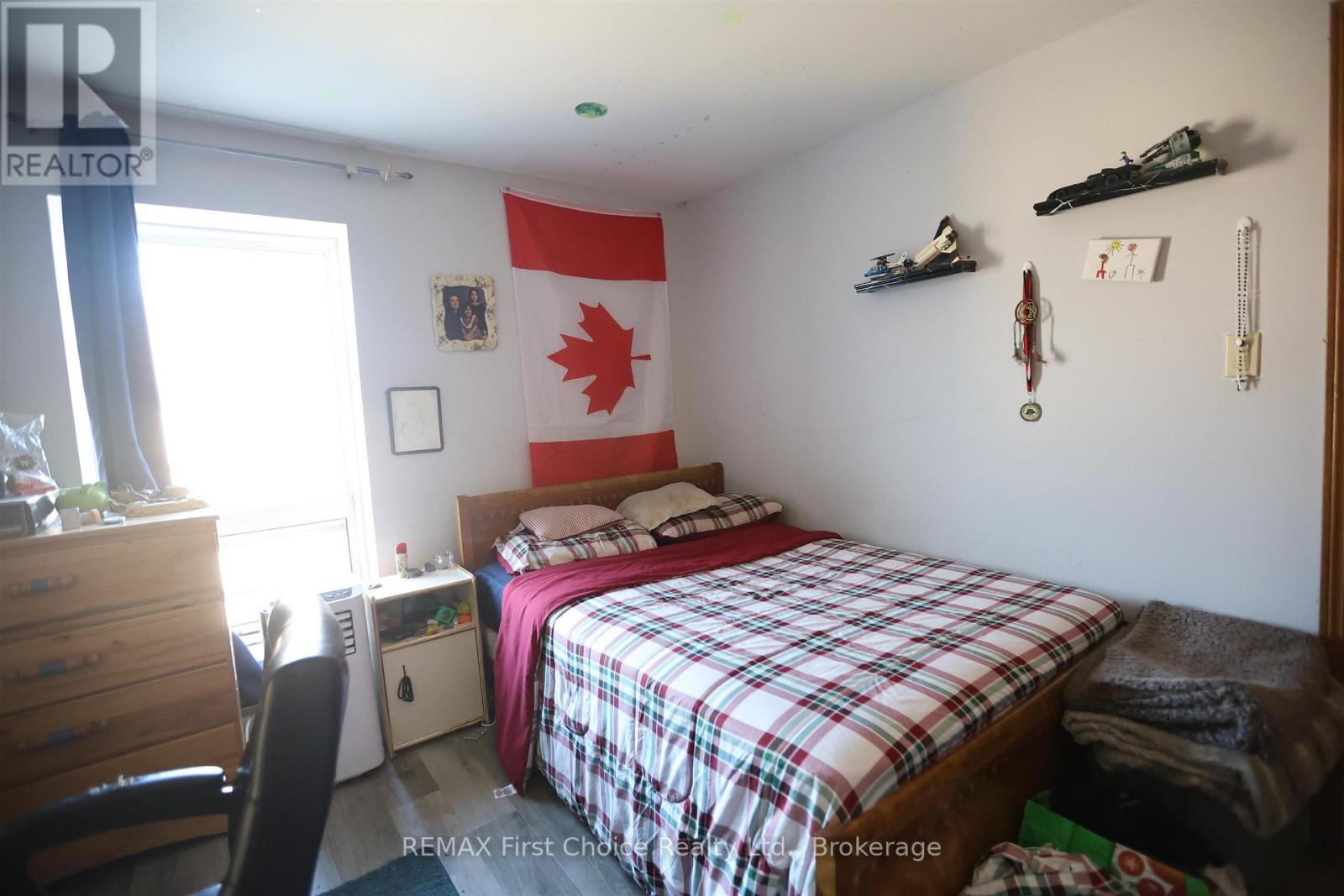 711 Ridgeway Street E, Thunder Bay, Ontario  P7E 5H3 - Photo 11 - X13687188