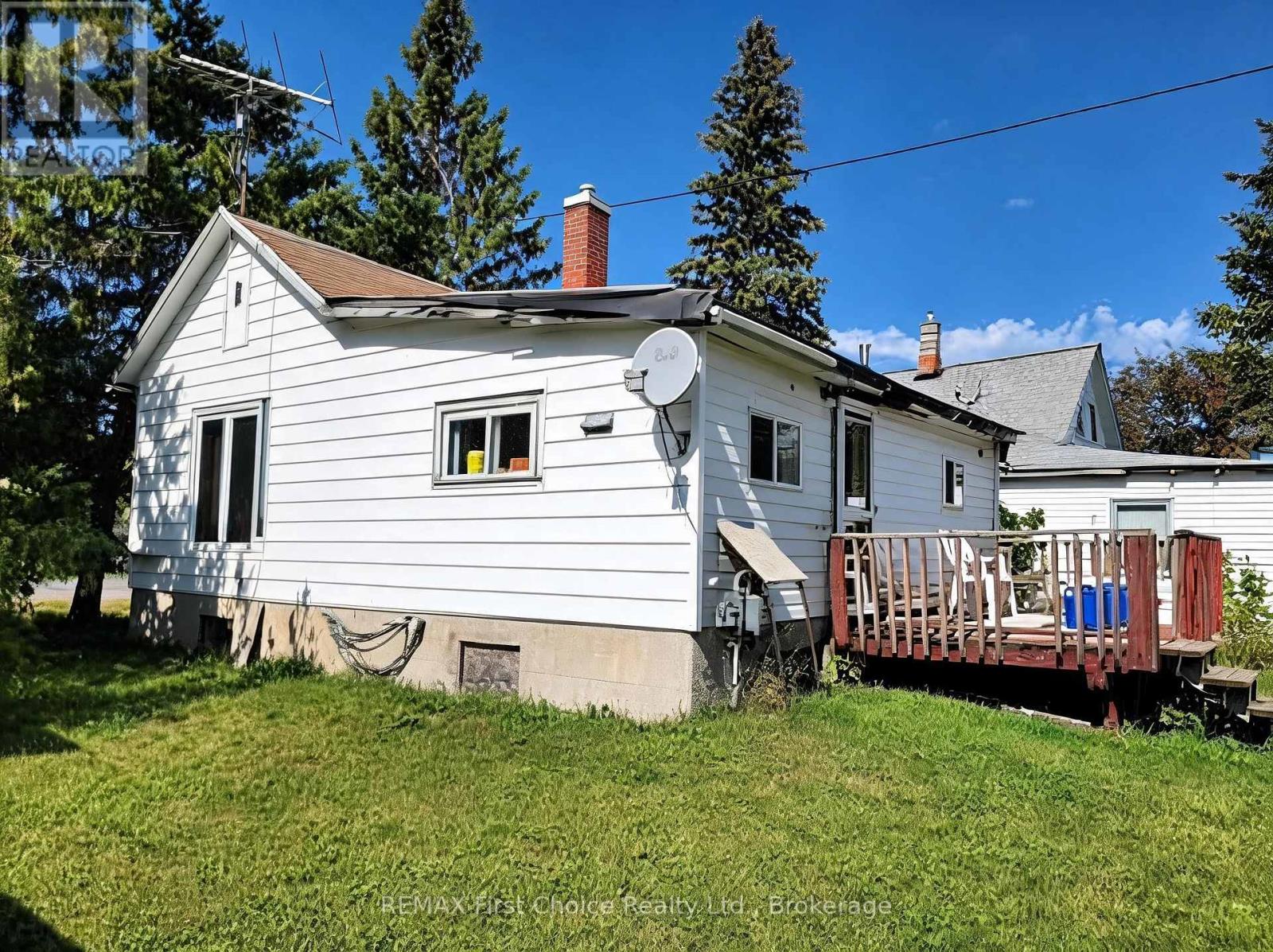 216 Sixth Street, Rainy River, Ontario  P0W 1L0 - Photo 14 - X13771256