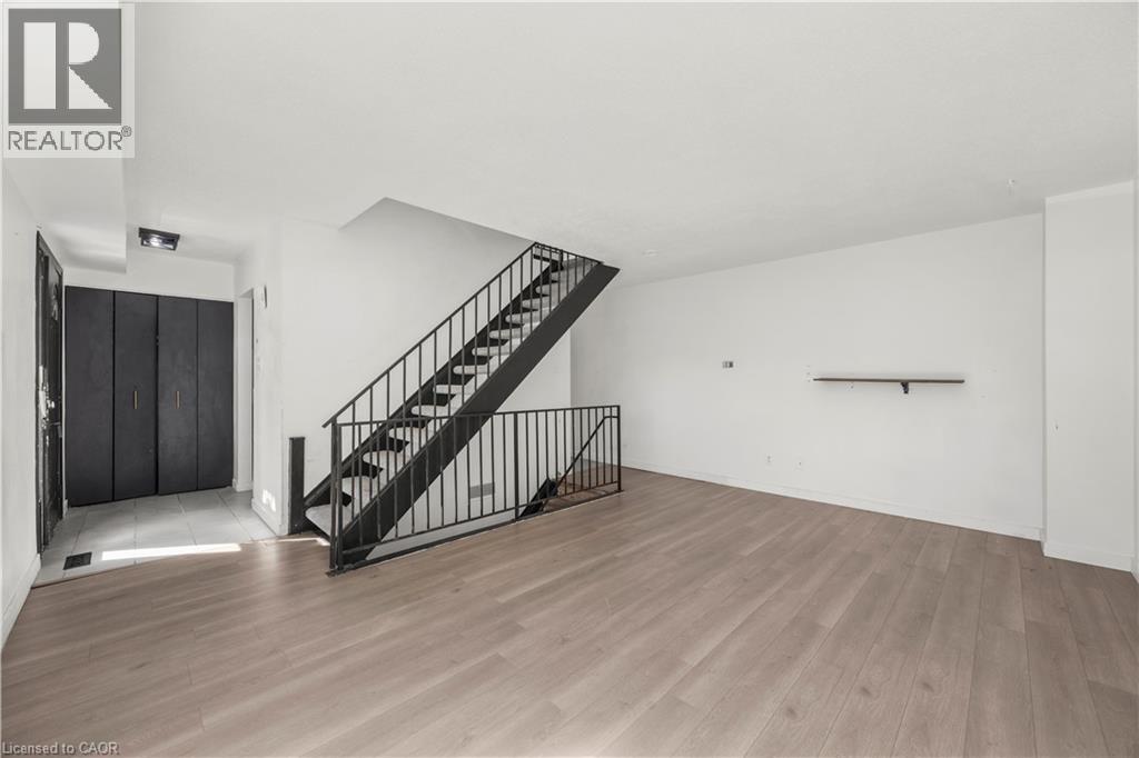 70 Fiddlers Green Road Unit# 74, London, Ontario  N6H 4R4 - Photo 7 - 40865529