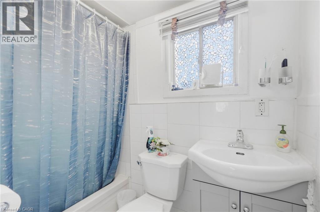 1631 Weston Road, York, Ontario  M9N 1T8 - Photo 7 - 40864647