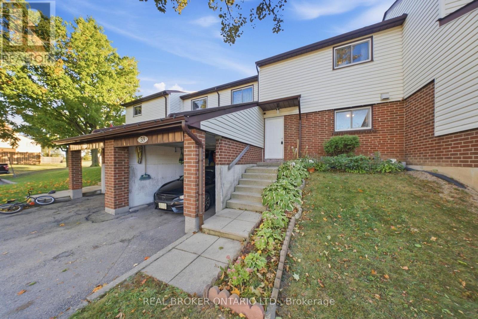 59 - 880 Limeridge Road E, Hamilton (Berrisfield), Ontario  L8W 1N7 - Photo 2 - X13823424