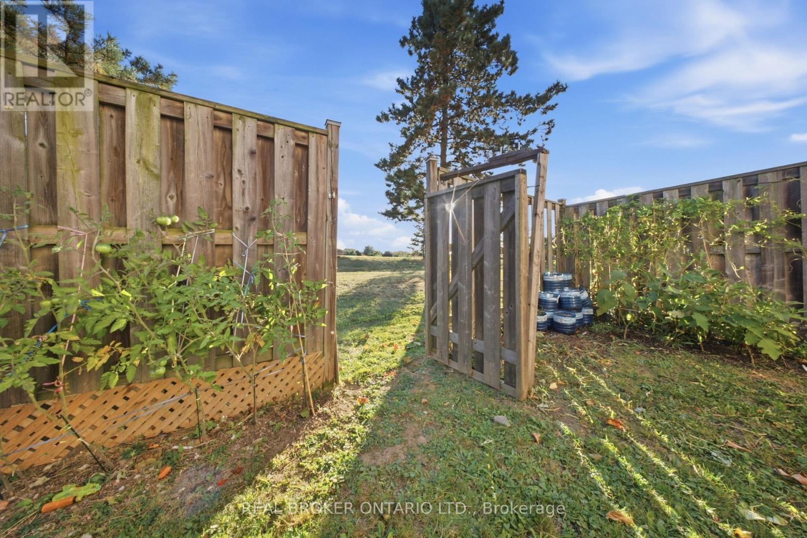 59 - 880 Limeridge Road E, Hamilton (Berrisfield), Ontario  L8W 1N7 - Photo 22 - X13823424