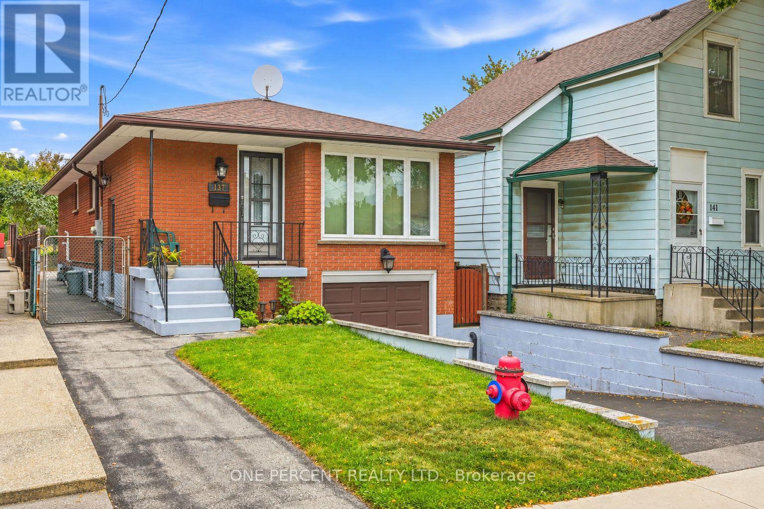 137 PICTON STREET E, Hamilton, Ontario