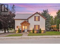 22 TEMPERANCE STREET, Perth East, Ontario