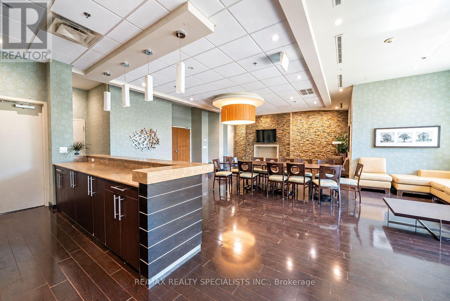1501 - 215 Queen Street E, Brampton, Ontario  L6W 0A9 - Photo 32 - W13817738