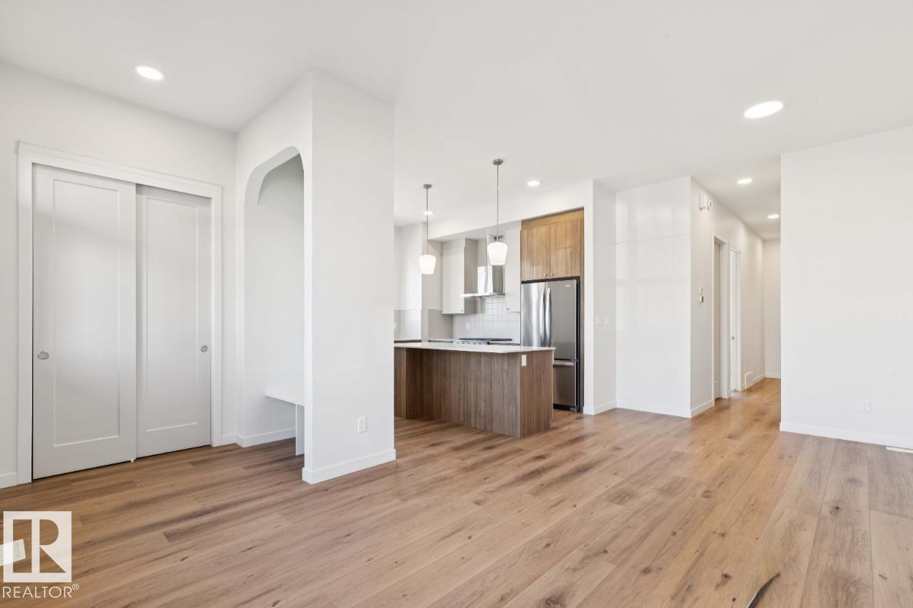 7119 52 AV
