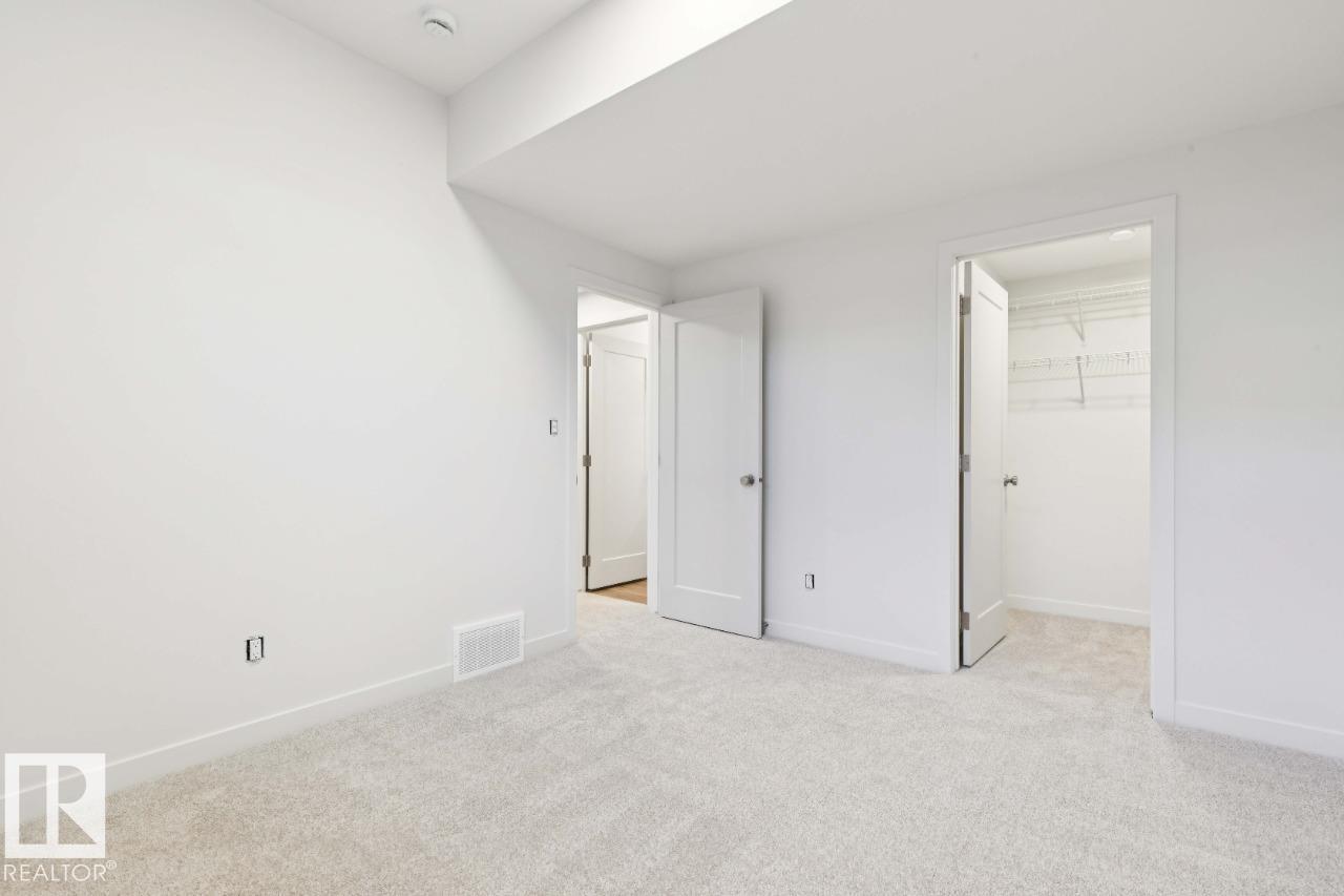 7119 52 AV
