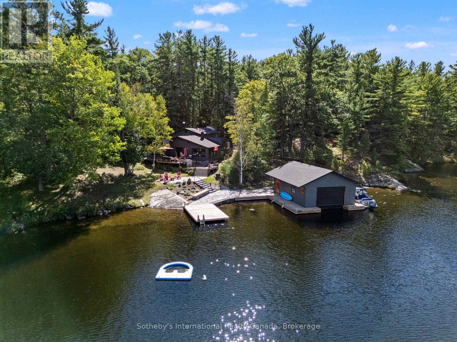 10354 Go Home Lake Shore, Georgian Bay (Gibson), Ontario  P0C 1H0 - Photo 1 - X13823020