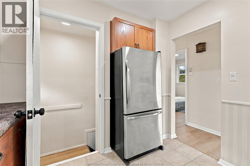 4045 Dougall Avenue, Windsor, Ontario  N9G 1X4 - Photo 15 - 26023497