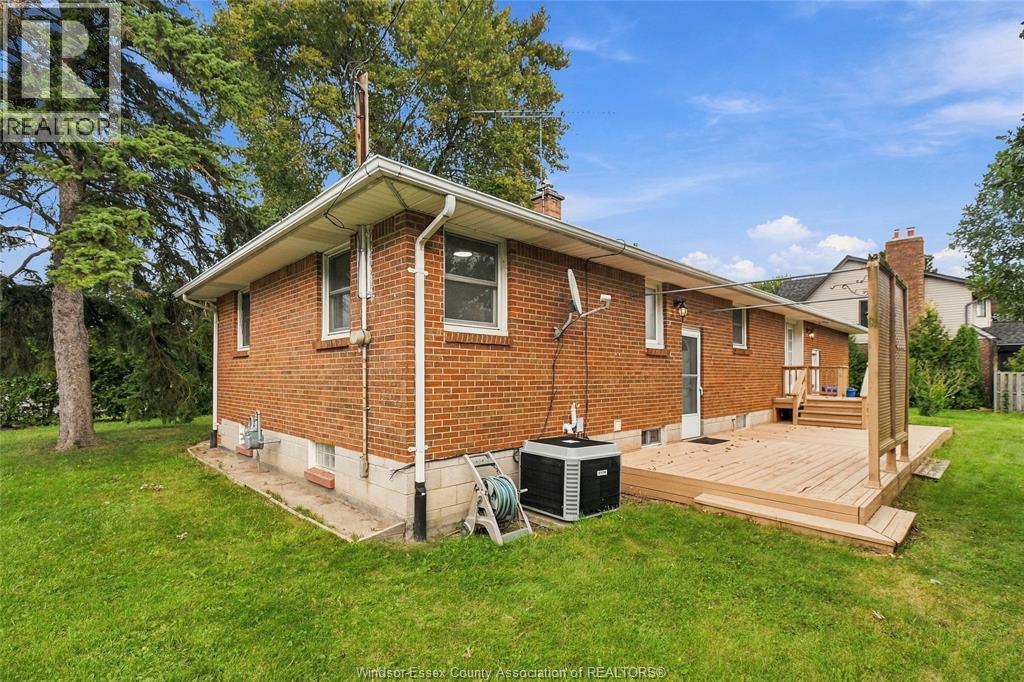4045 Dougall Avenue, Windsor, Ontario  N9G 1X4 - Photo 32 - 26023497