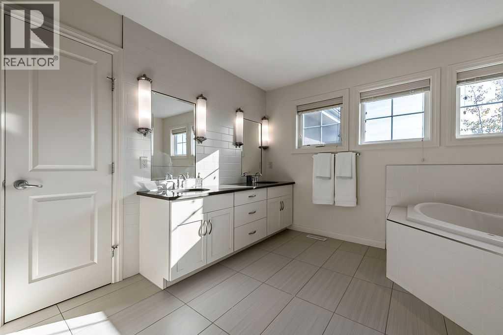 21 Ascot Crescent Sw, Calgary, Alberta  T3H 0T9 - Photo 27 - A2347548