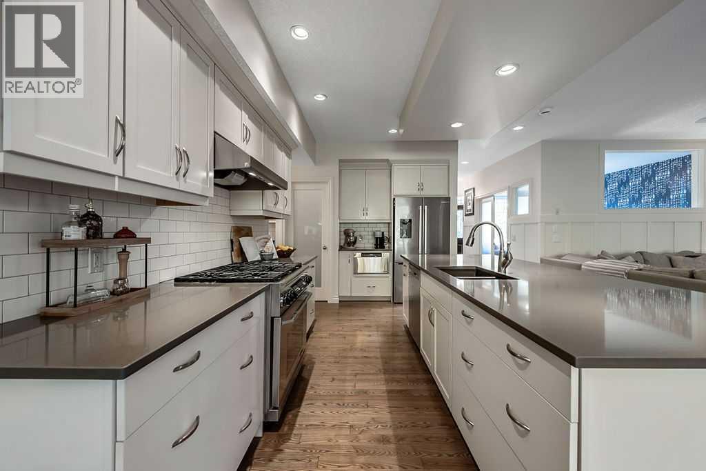 21 Ascot Crescent Sw, Calgary, Alberta  T3H 0T9 - Photo 9 - A2347548