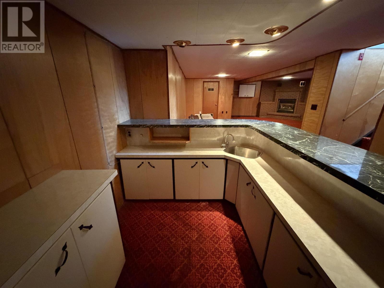 2 Tecumseh Rd, Elliot Lake, Ontario  P5A 1M1 - Photo 22 - SM262666