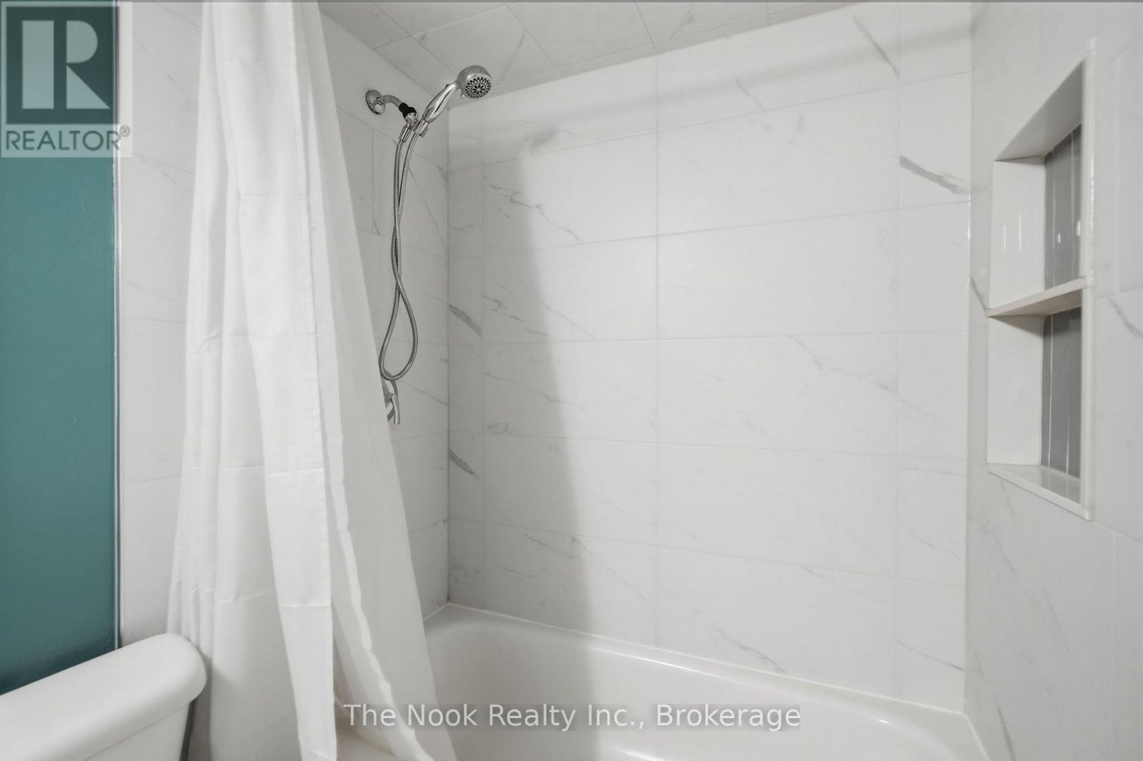 Basement - 255 Greenwood Avenue, Oshawa, Ontario  L1J 1W7 - Photo 18 - E13823724