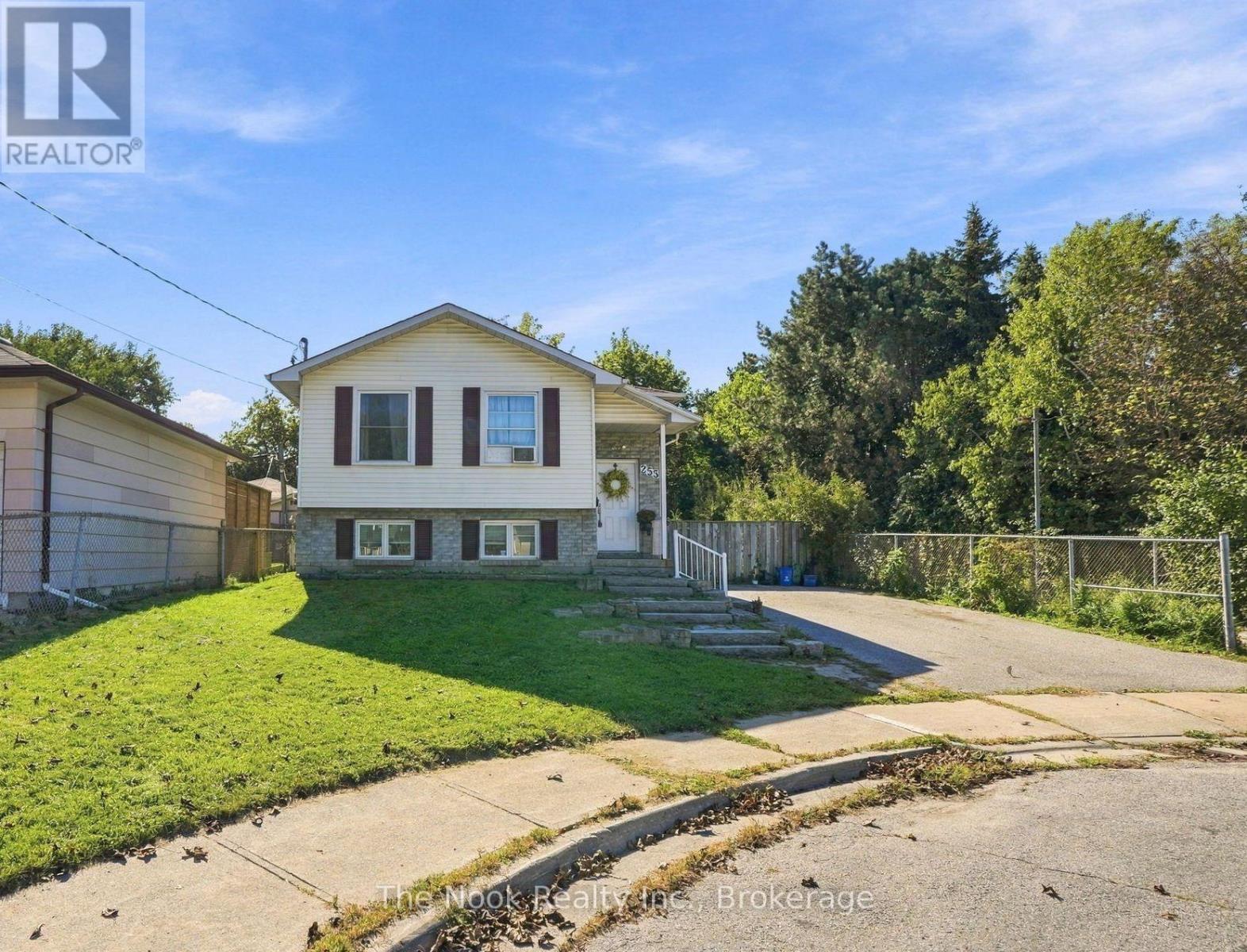 Basement - 255 Greenwood Avenue, Oshawa, Ontario  L1J 1W7 - Photo 29 - E13823724