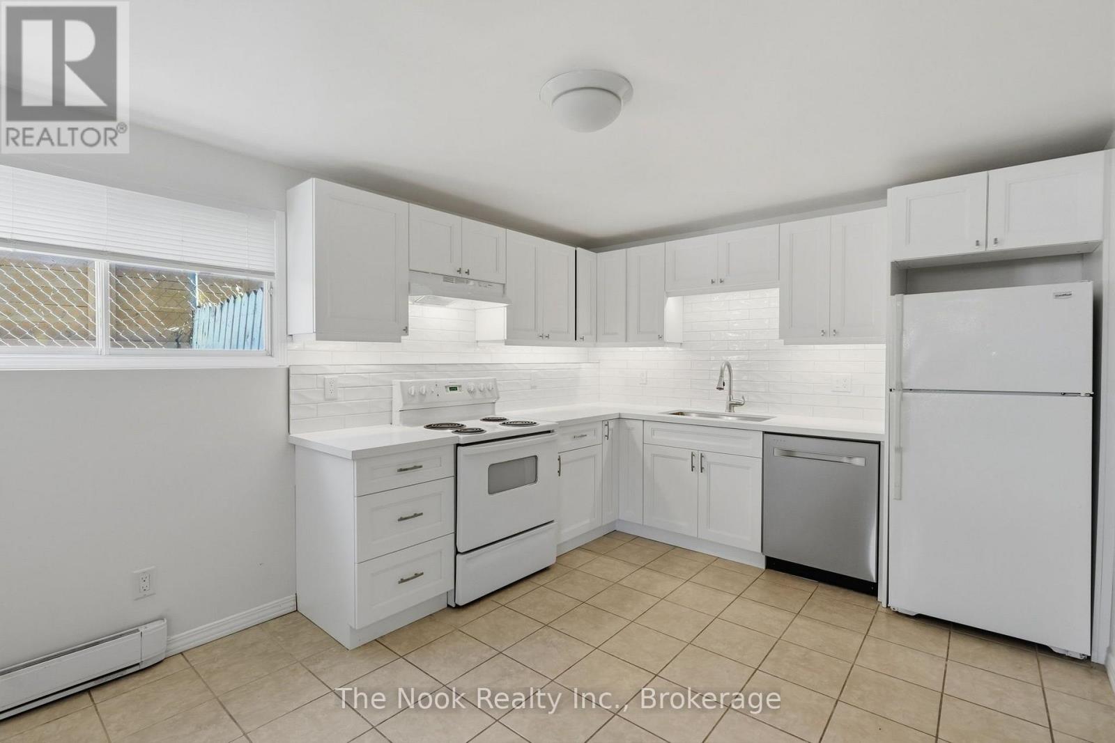 Basement - 255 Greenwood Avenue, Oshawa, Ontario  L1J 1W7 - Photo 5 - E13823724
