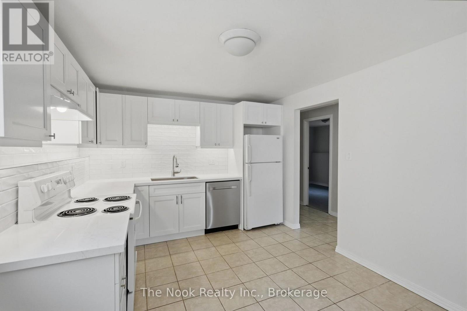 Basement - 255 Greenwood Avenue, Oshawa, Ontario  L1J 1W7 - Photo 6 - E13823724