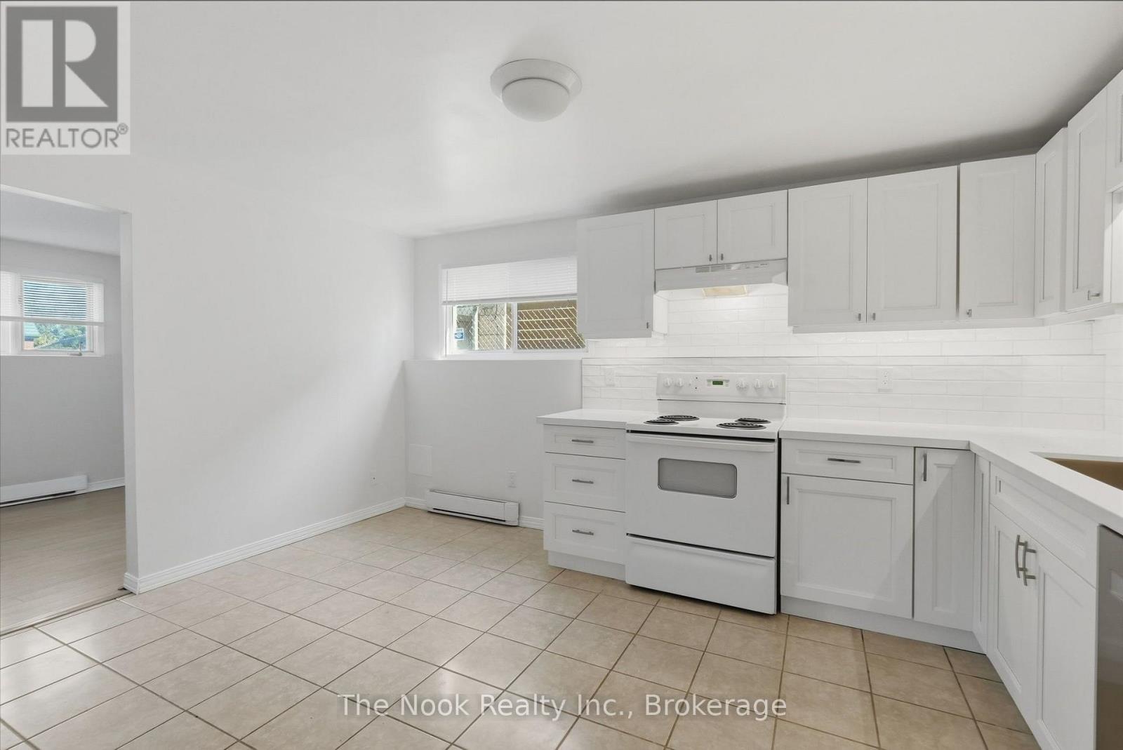 Basement - 255 Greenwood Avenue, Oshawa, Ontario  L1J 1W7 - Photo 7 - E13823724