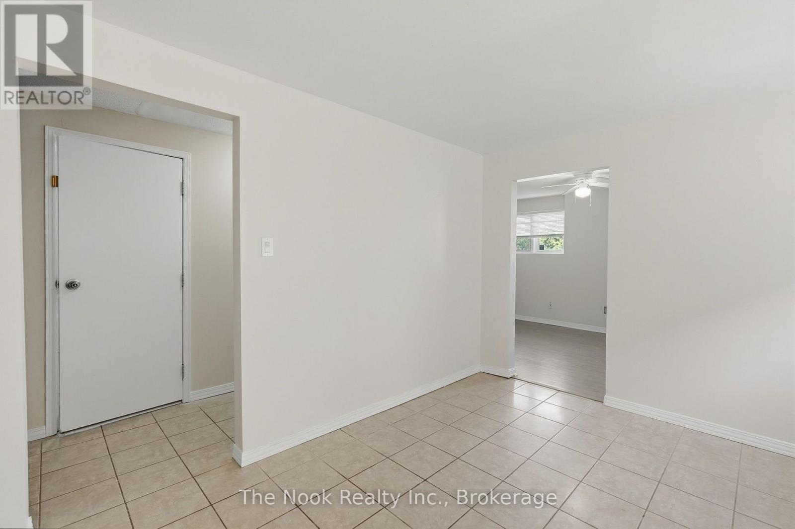 Basement - 255 Greenwood Avenue, Oshawa, Ontario  L1J 1W7 - Photo 8 - E13823724