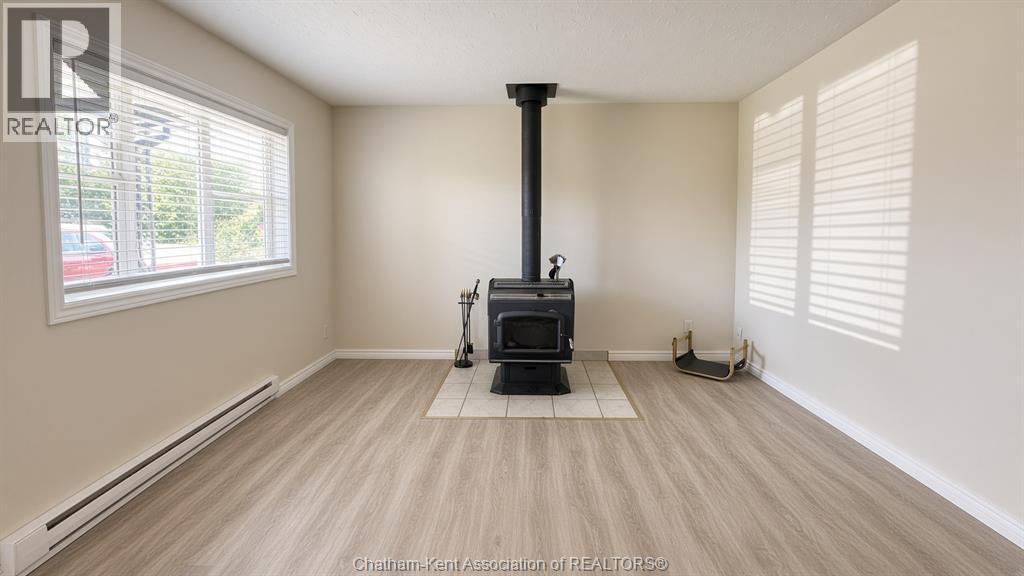 31 Heron Drive, Manitouwadge, Ontario  P0T 2C0 - Photo 6 - 26022130