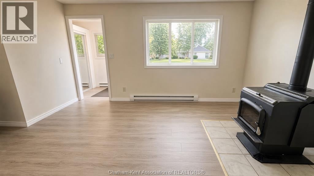31 Heron Drive, Manitouwadge, Ontario  P0T 2C0 - Photo 8 - 26022130