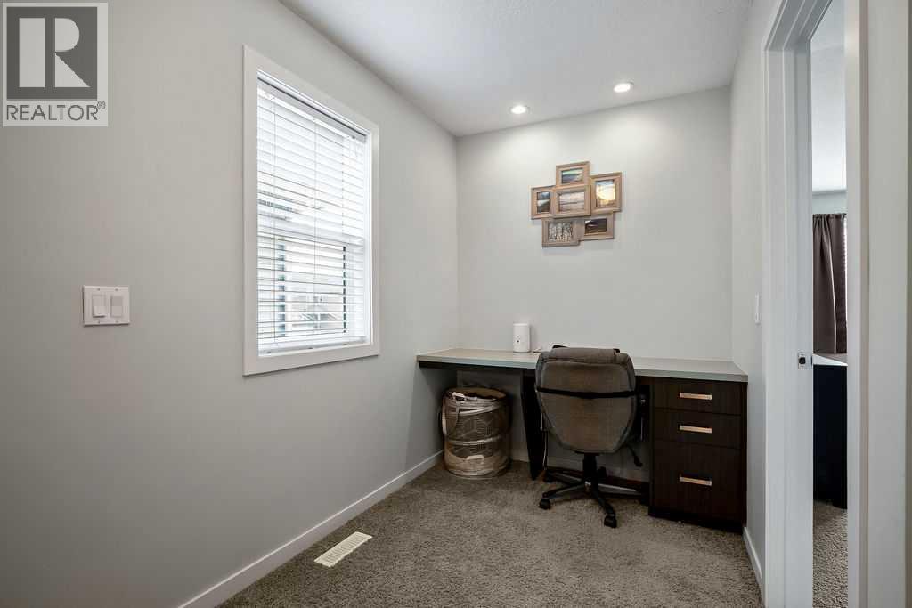 23 Drake Landing Boulevard, Okotoks, Alberta  T1S 0P8 - Photo 11 - A2347810