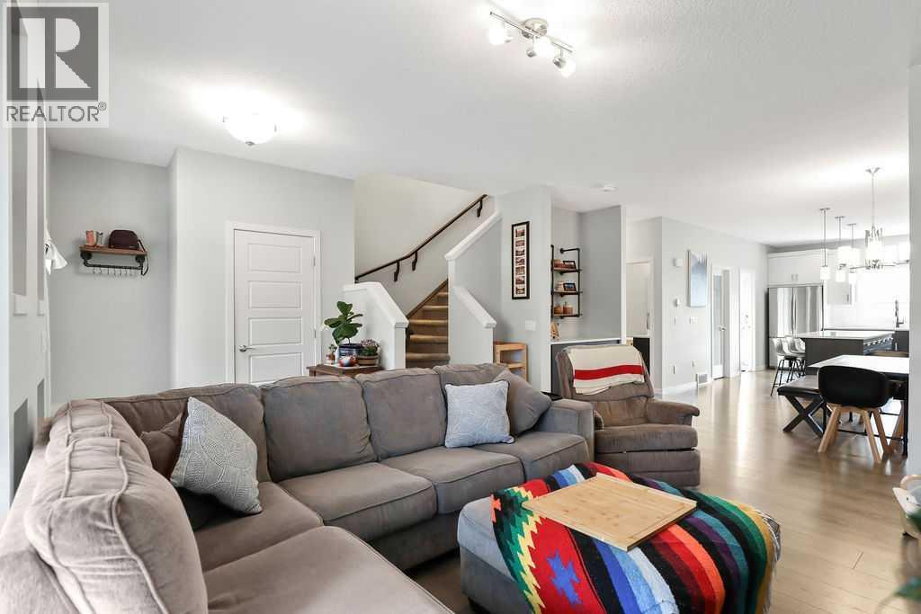 23 Drake Landing Boulevard, Okotoks, Alberta  T1S 0P8 - Photo 3 - A2347810