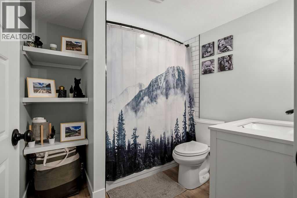 23 Drake Landing Boulevard, Okotoks, Alberta  T1S 0P8 - Photo 20 - A2347810