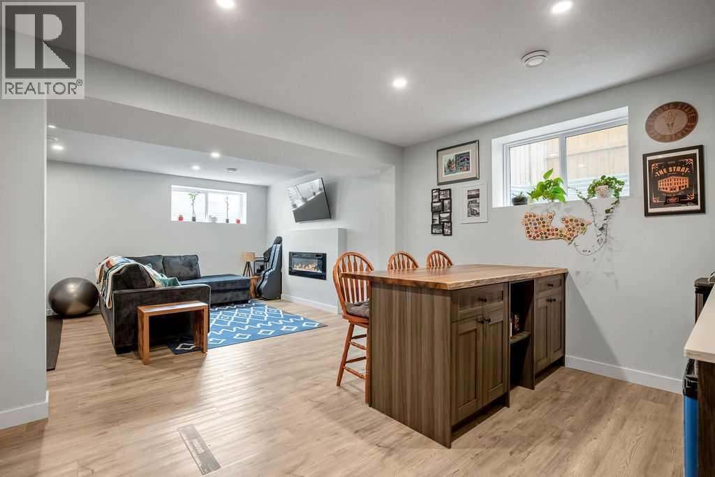 23 Drake Landing Boulevard, Okotoks, Alberta  T1S 0P8 - Photo 22 - A2347810
