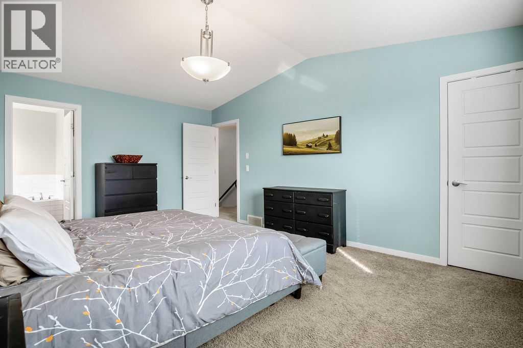 23 Drake Landing Boulevard, Okotoks, Alberta  T1S 0P8 - Photo 16 - A2347810