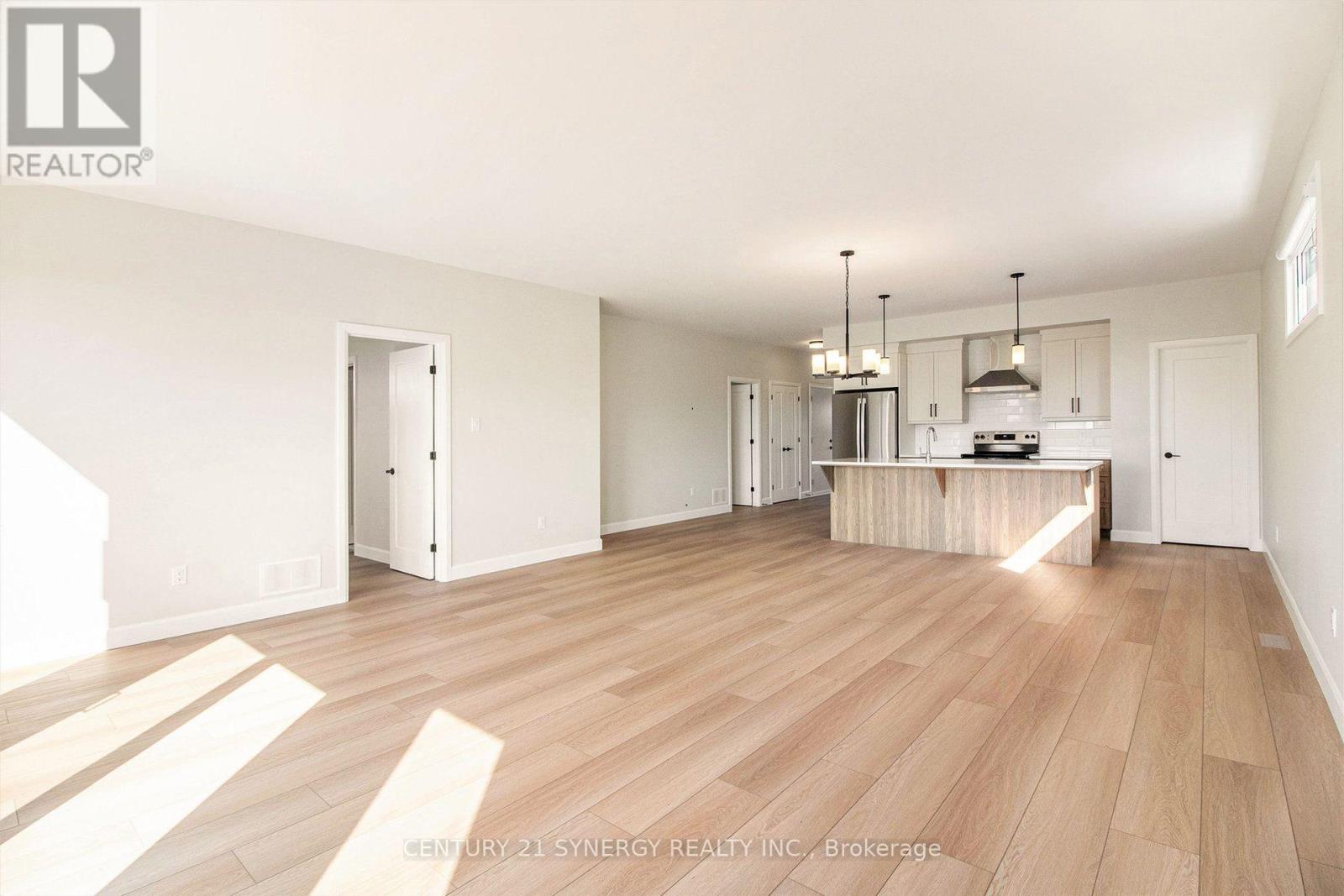 36 Helen Street, North Stormont, Ontario  K0A 1R0 - Photo 7 - X13823658