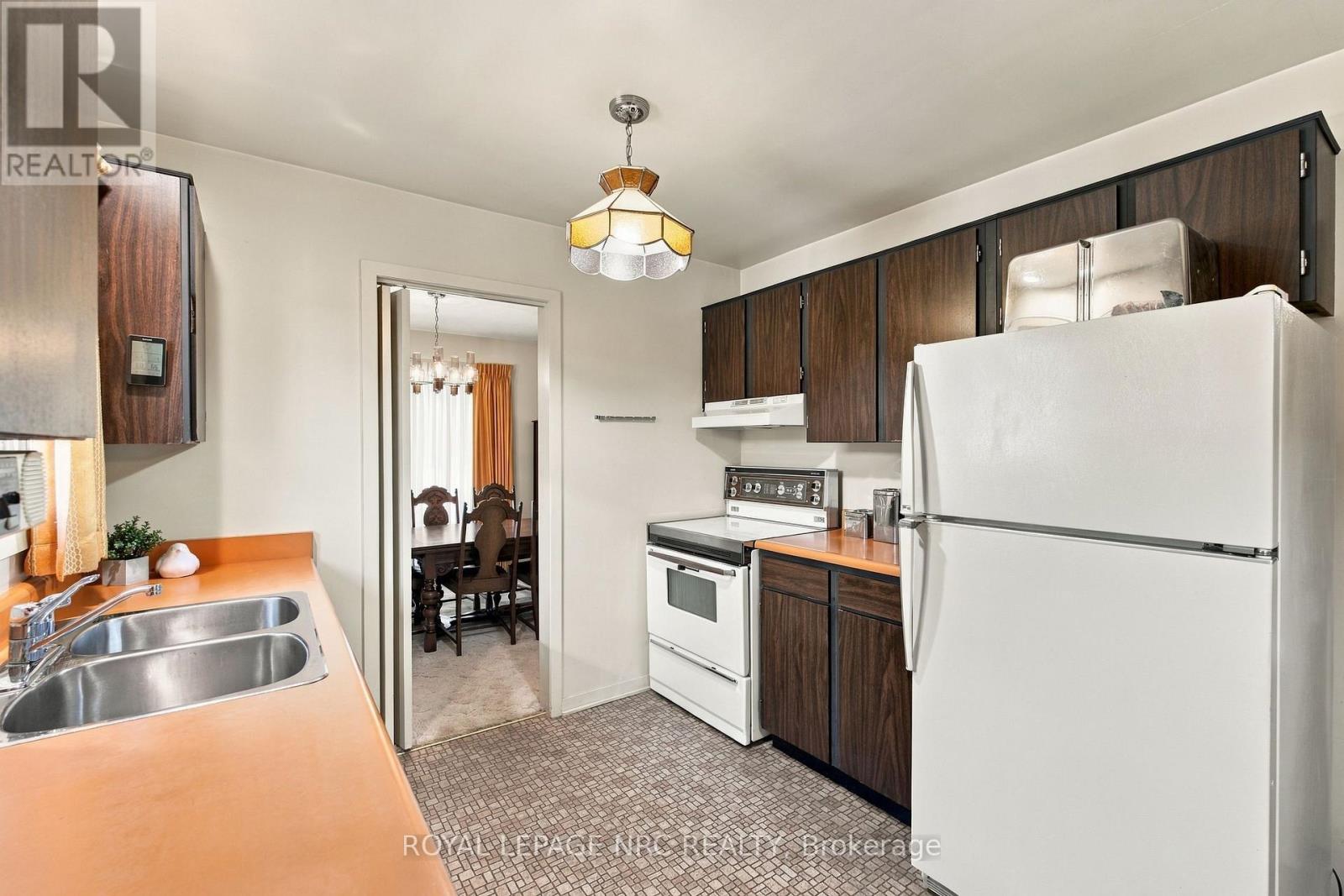 28 The Cedars Street, St. Catharines, Ontario  L2M 2M8 - Photo 10 - X13823572