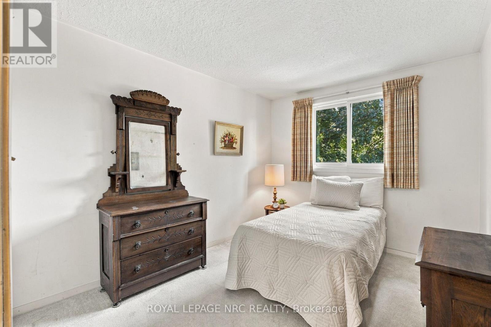 28 The Cedars Street, St. Catharines, Ontario  L2M 2M8 - Photo 20 - X13823572