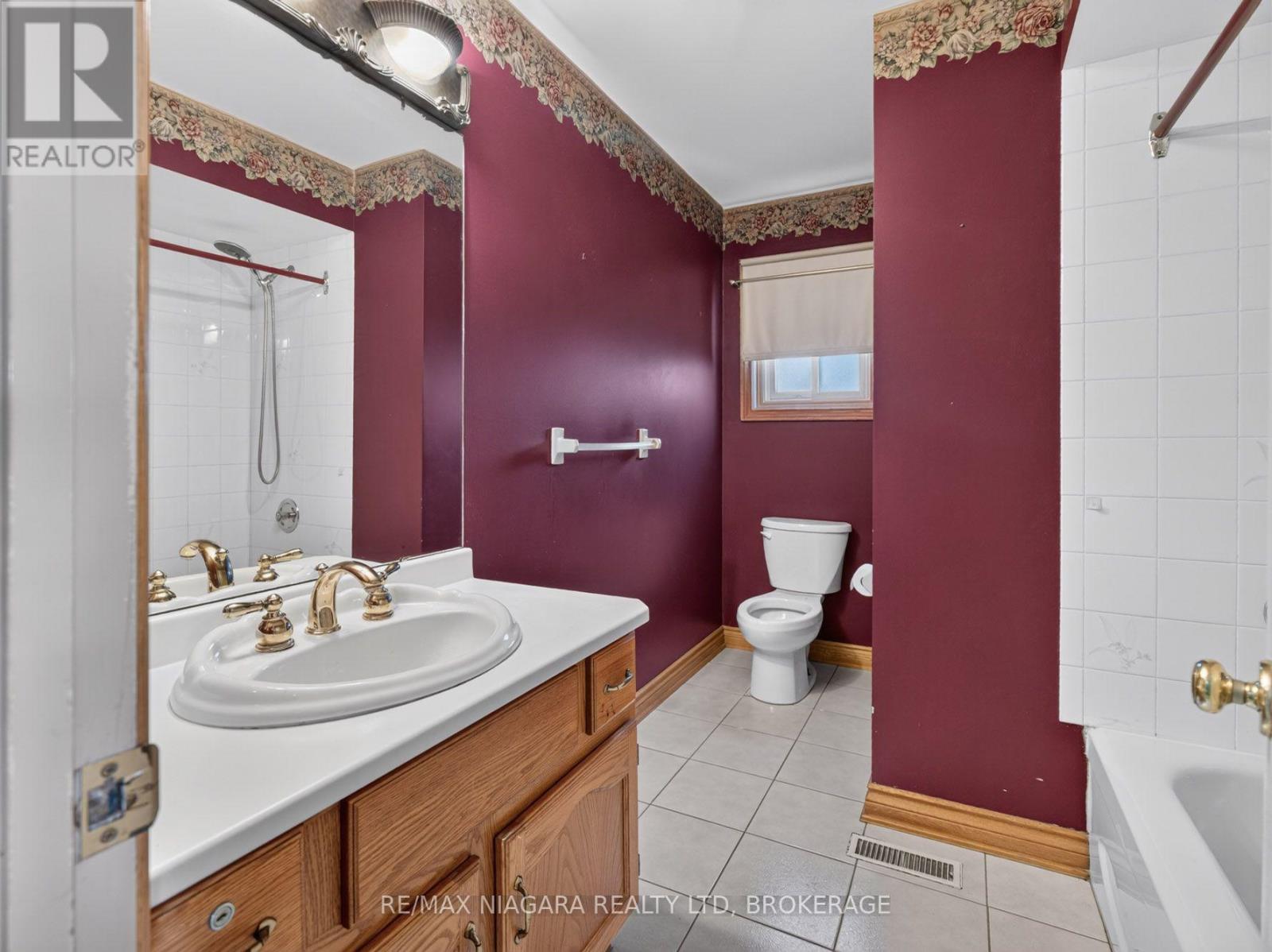 7905 Salisbury Place, Niagara Falls (West Wood), Ontario L2H 2W7 - Photo 10 - X13823586