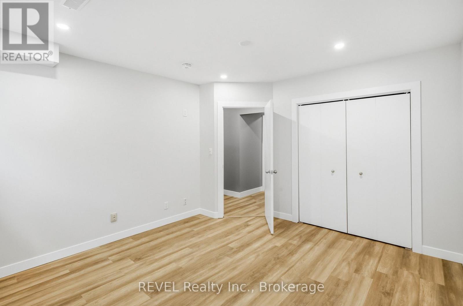 Lower - 6166 Wildrose Crescent, Niagara Falls, Ontario  L2G 7T3 - Photo 11 - X13823720