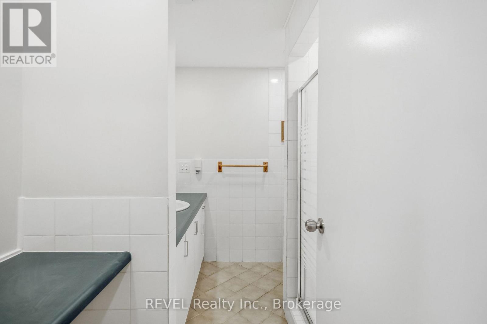 Lower - 6166 Wildrose Crescent, Niagara Falls, Ontario  L2G 7T3 - Photo 13 - X13823720