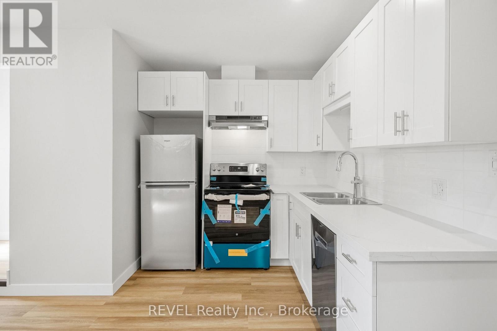 Lower - 6166 Wildrose Crescent, Niagara Falls, Ontario  L2G 7T3 - Photo 6 - X13823720