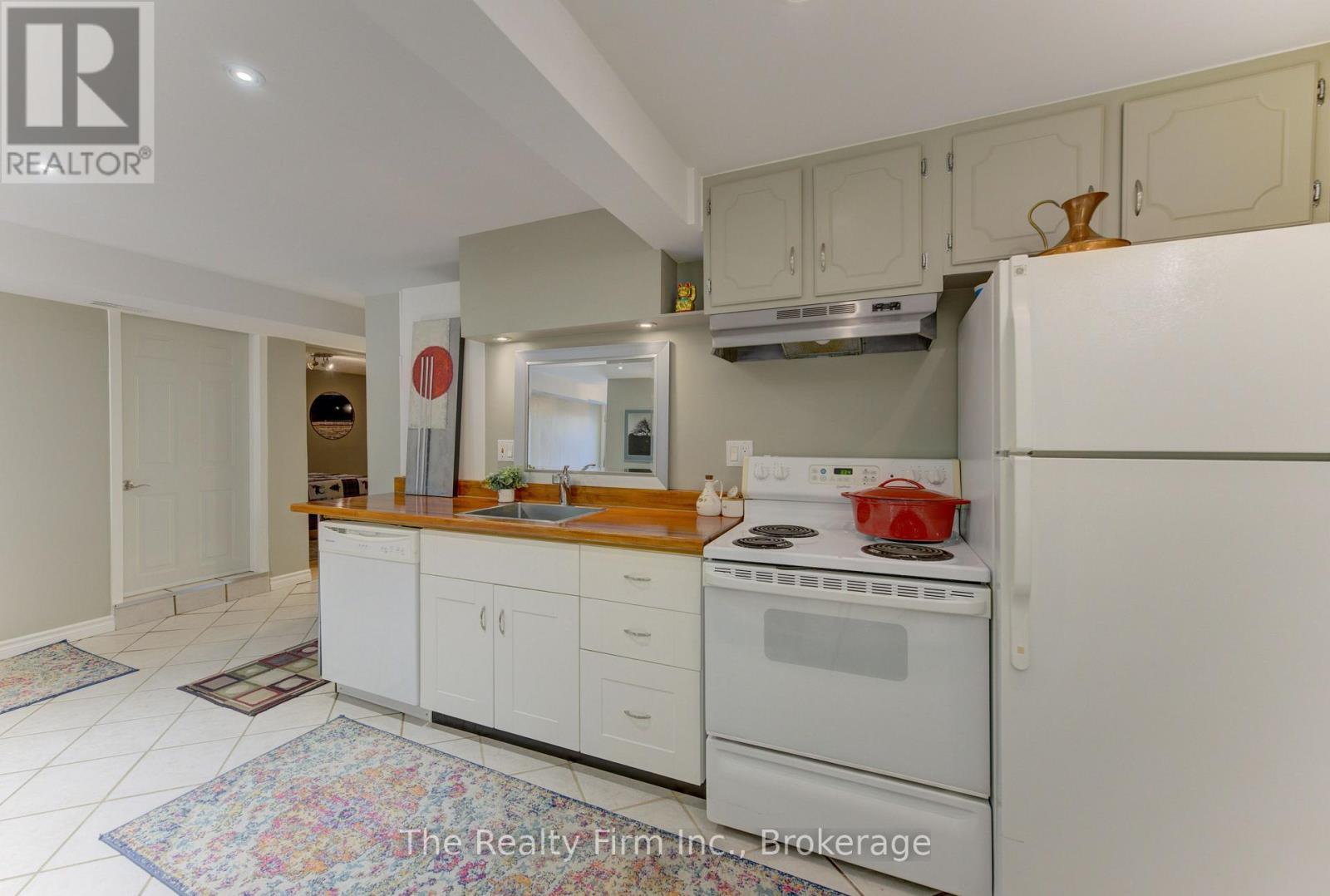 218 Forestwood Drive, Kitchener, Ontario  N2N 1B9 - Photo 28 - X13823618