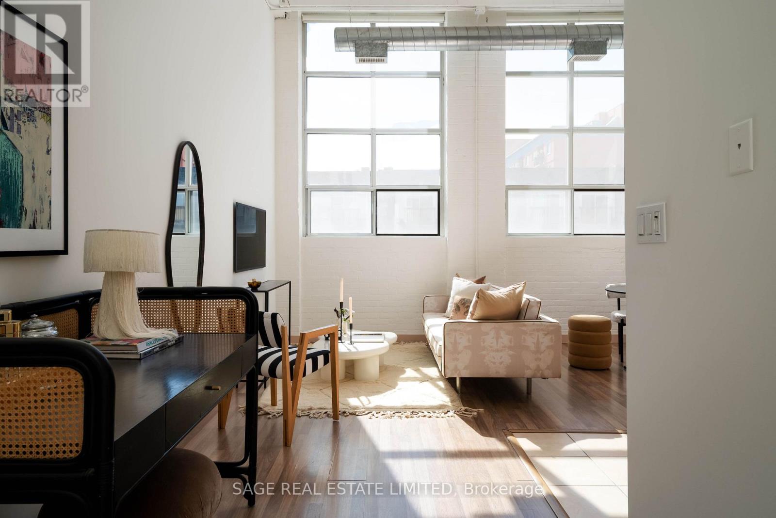 204 - 284 ST HELENS AVENUE, Toronto, Ontario
