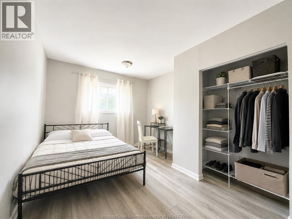 902 Elsmere Avenue, Windsor, Ontario  N9A 2A9 - Photo 7 - 26023501