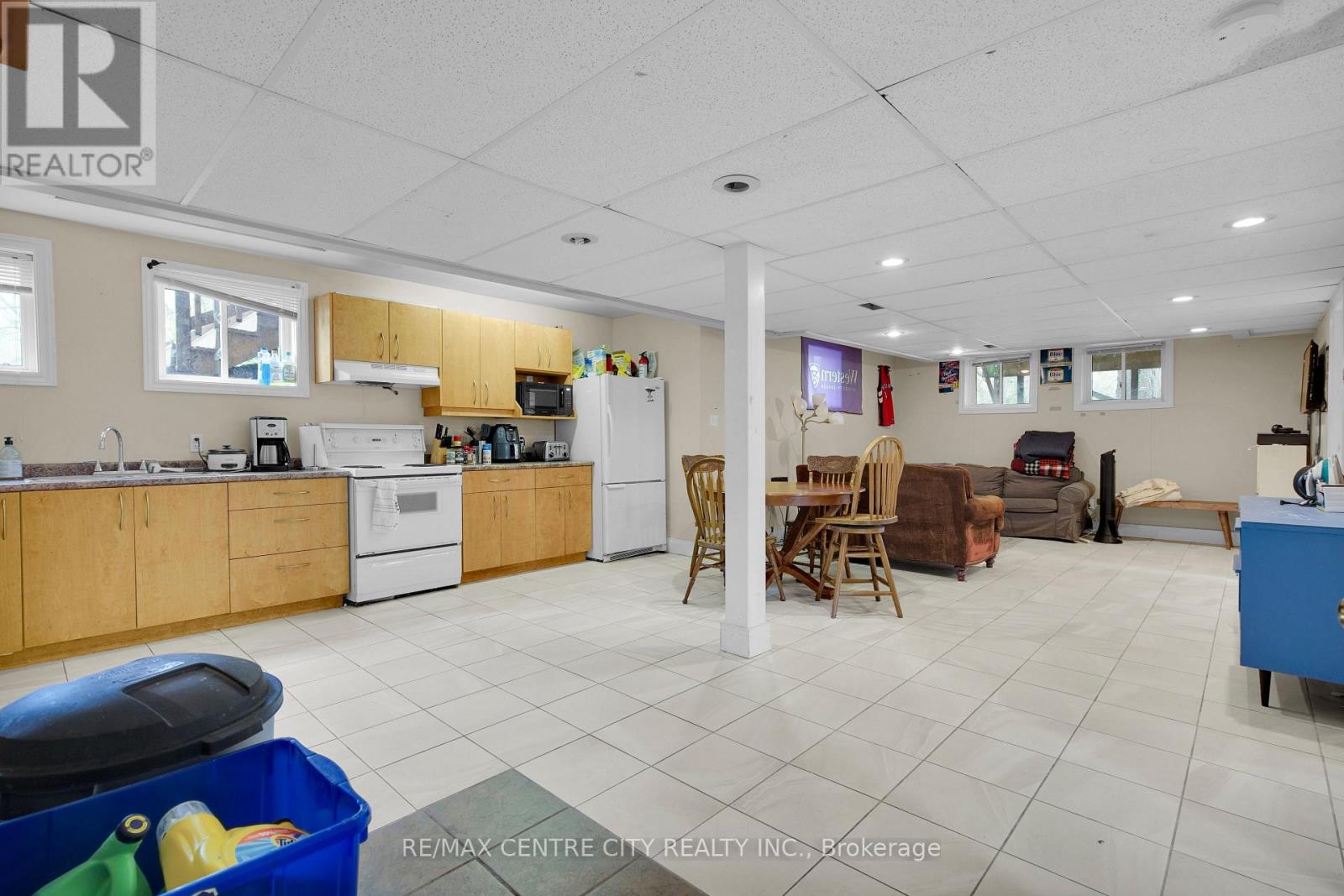 2 Saunby Street, London North, Ontario  N6G 1A1 - Photo 29 - X13818204
