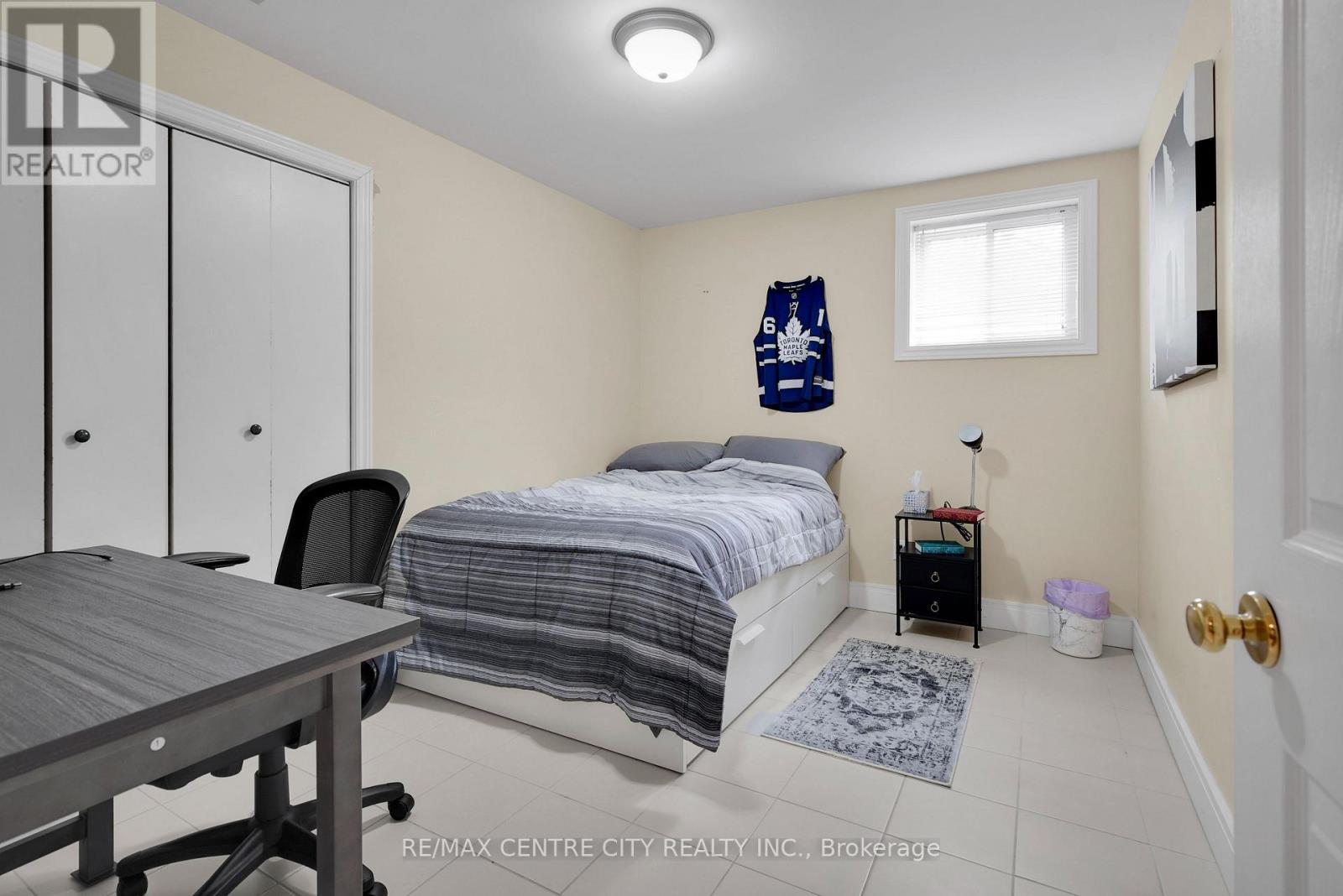 2 Saunby Street, London North, Ontario  N6G 1A1 - Photo 38 - X13818204