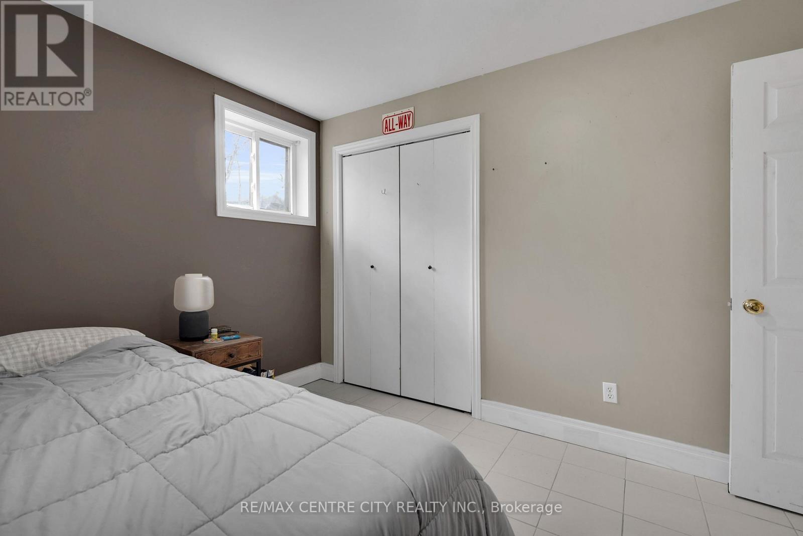2 Saunby Street, London North, Ontario  N6G 1A1 - Photo 37 - X13818204