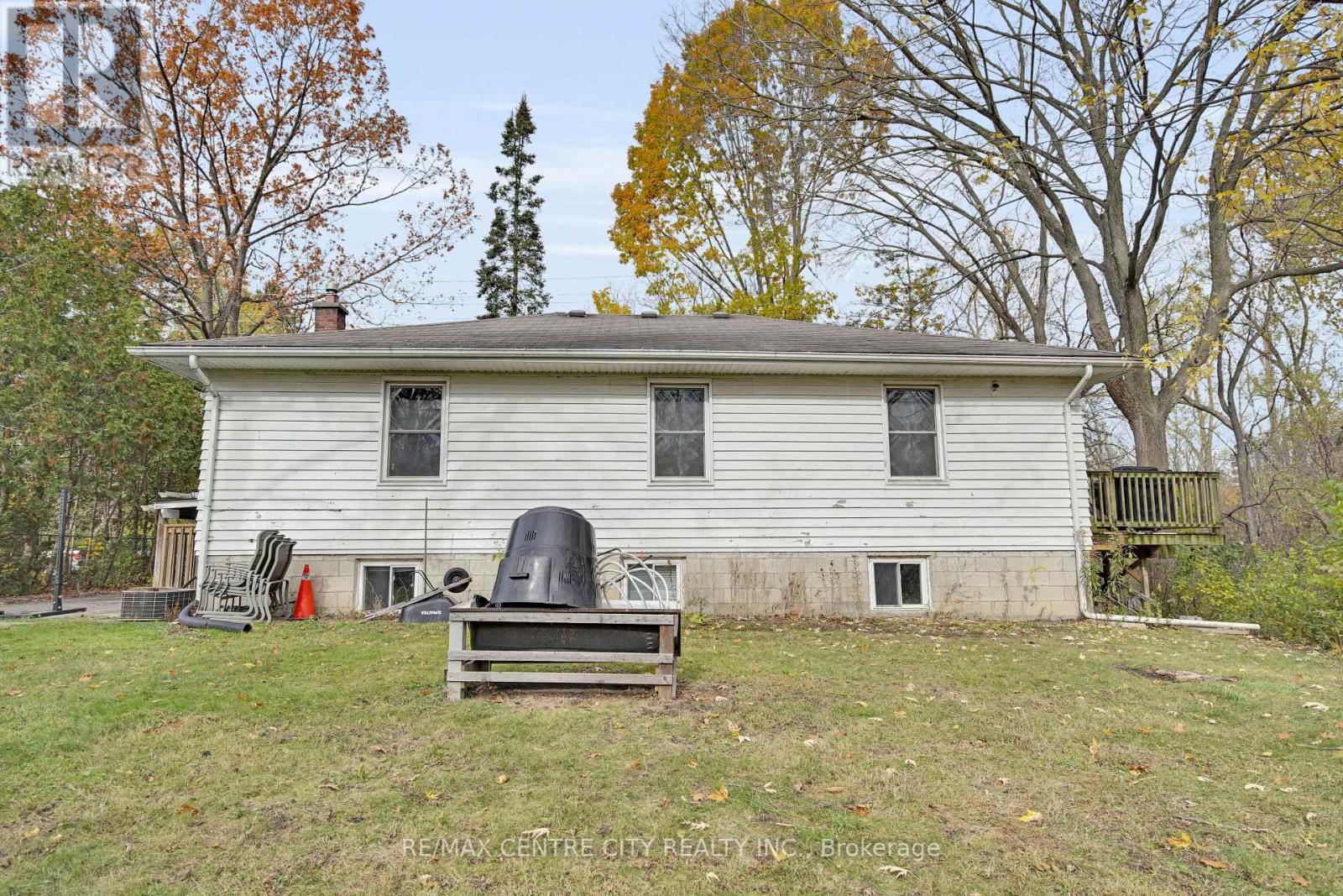 2 Saunby Street, London North, Ontario  N6G 1A1 - Photo 46 - X13818204