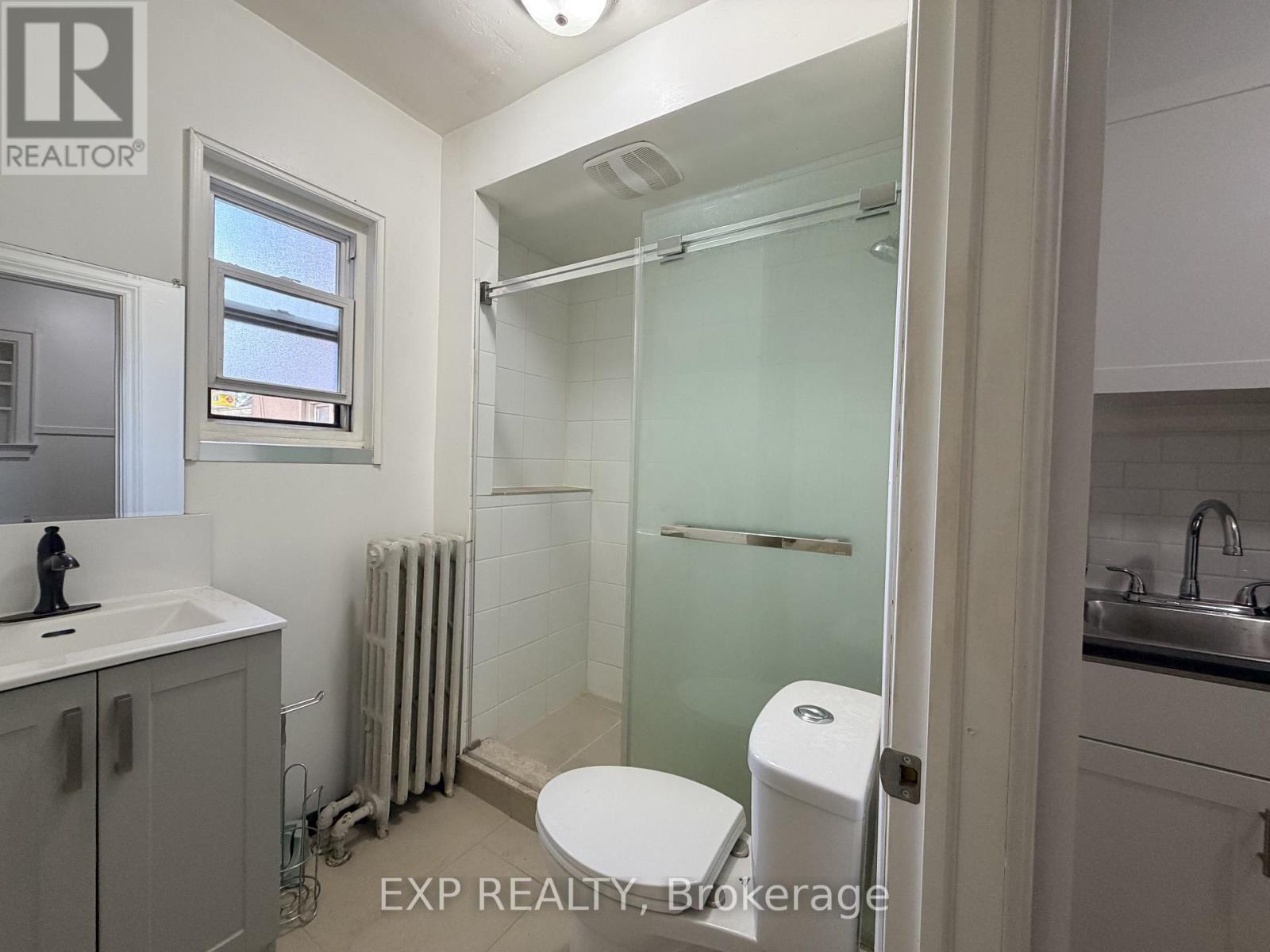 8 - 102 Greensides Avenue, Toronto, Ontario  M6C 1B9 - Photo 10 - C13823592
