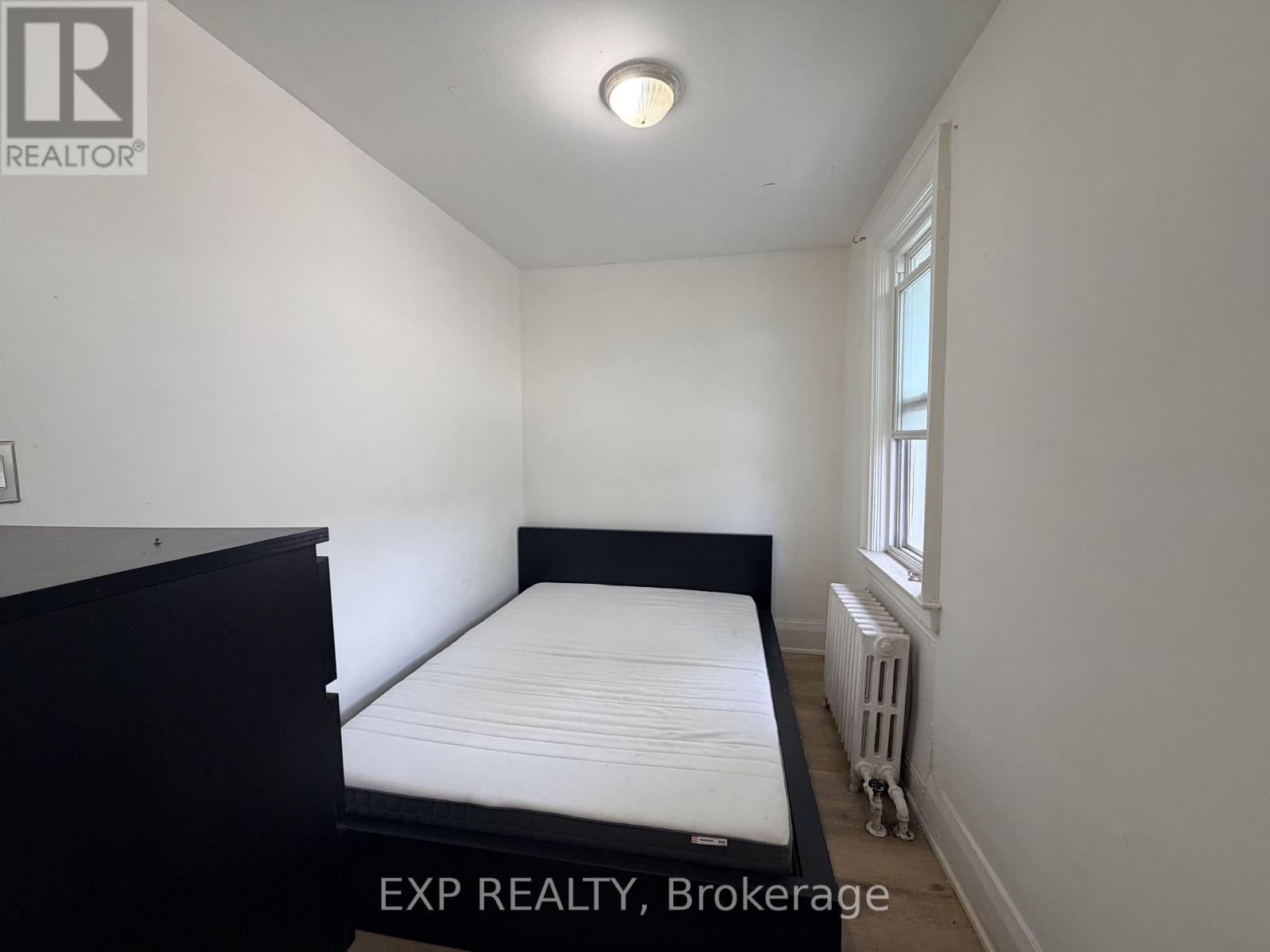 8 - 102 Greensides Avenue, Toronto, Ontario  M6C 1B9 - Photo 9 - C13823592