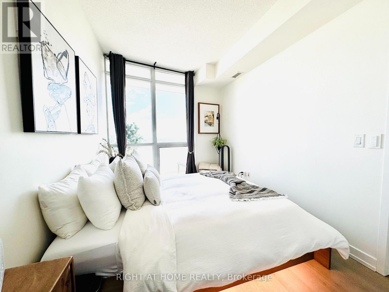 1815 - 38 Dan Leckie Way, Toronto, Ontario  M5V 2V6 - Photo 11 - C13823640