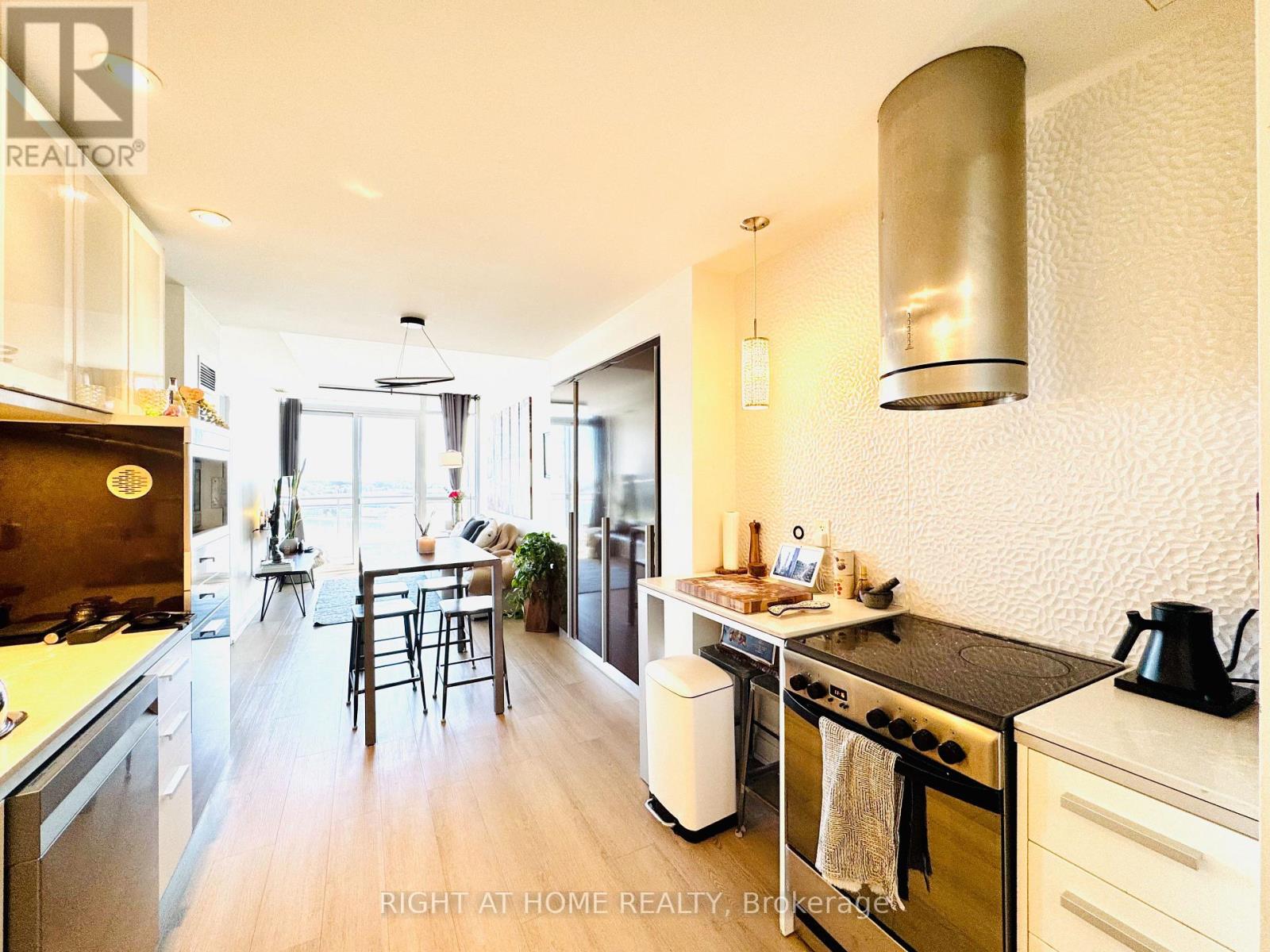 1815 - 38 Dan Leckie Way, Toronto, Ontario  M5V 2V6 - Photo 13 - C13823640