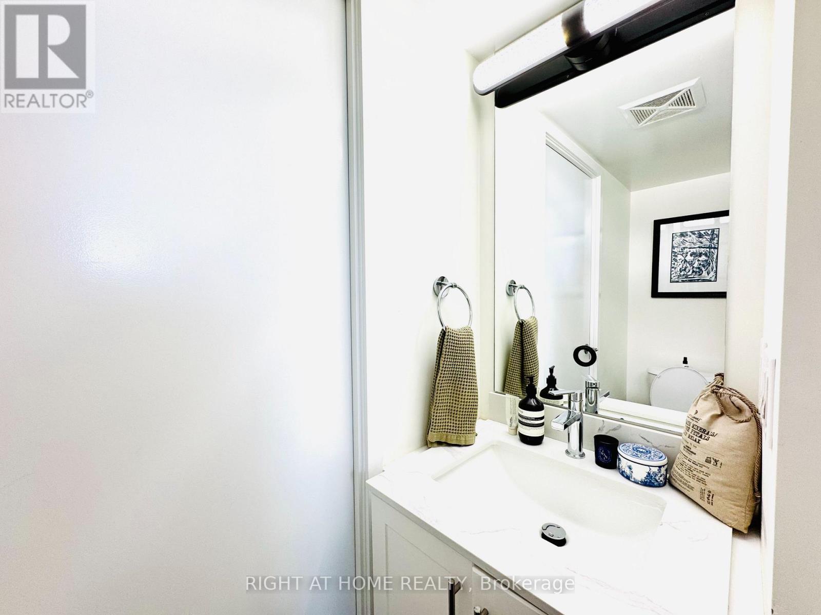 1815 - 38 Dan Leckie Way, Toronto, Ontario  M5V 2V6 - Photo 19 - C13823640