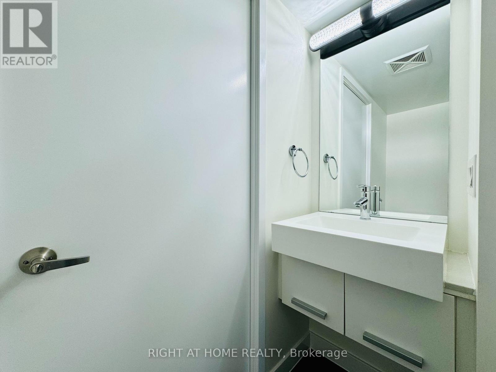 1815 - 38 Dan Leckie Way, Toronto, Ontario  M5V 2V6 - Photo 30 - C13823640